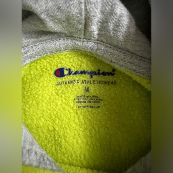 Champion Boys hoodie size medium - Picture 3 of 3